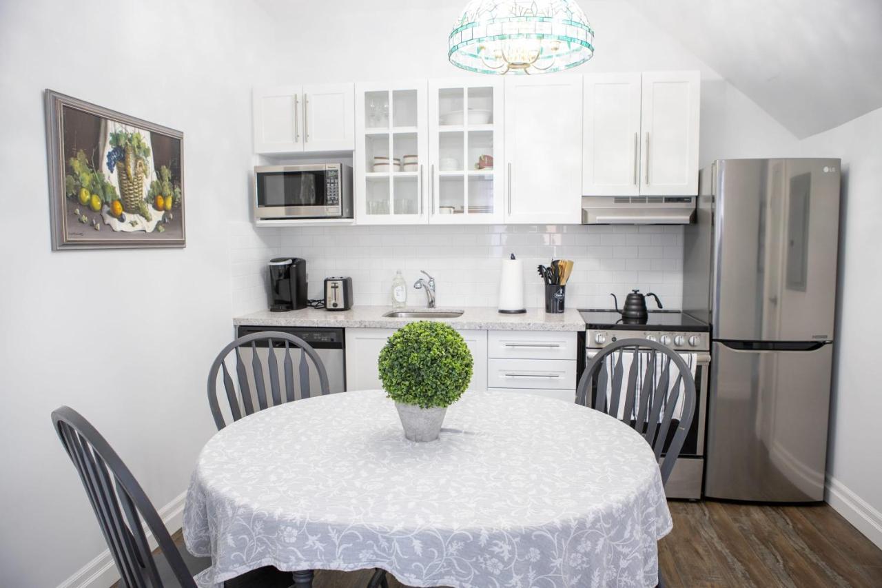 Modern Apt Near Downtown Burlington Ideal For Long Stays - U2 - The Blair Exterior foto